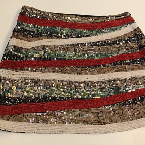 TFNC London sequin party holiday mini skirt size S - Picture 8 of 10